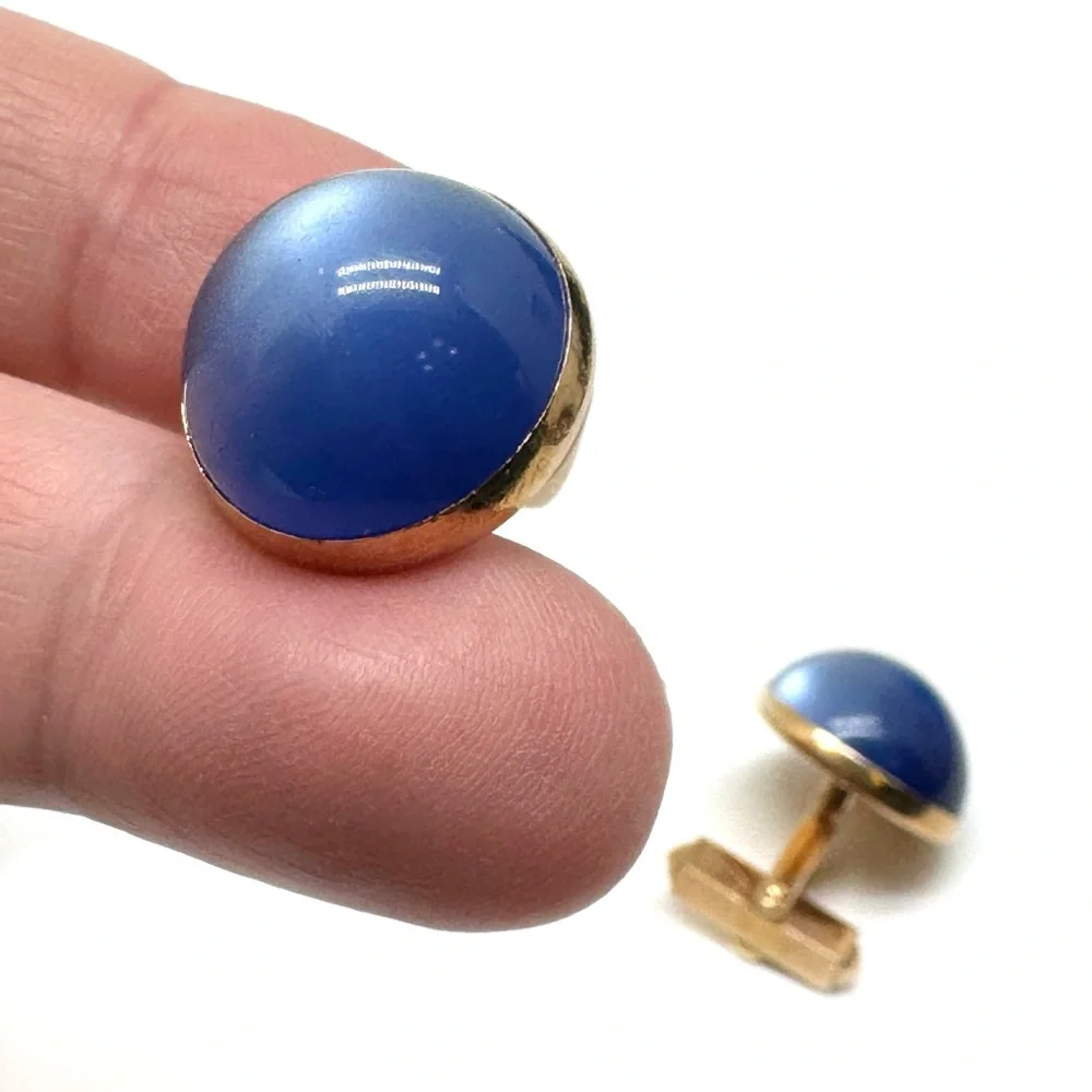 SWANK Vintage Blue Moonglow Lucite Dome Cuff Links in Goldtone